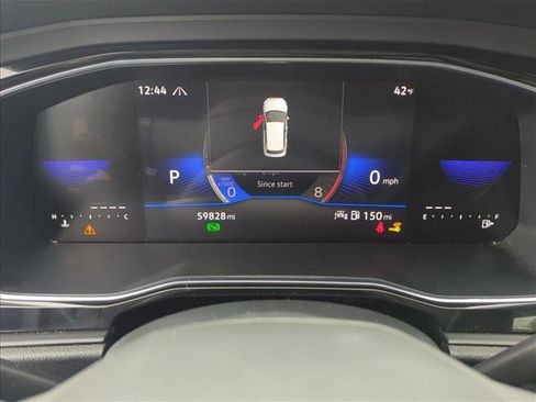 Used 2024 Volkswagen Jetta SE image 9