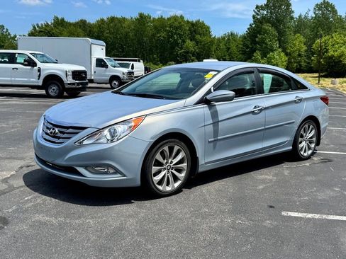 Used 2011 Hyundai Sonata SE FWD image 3