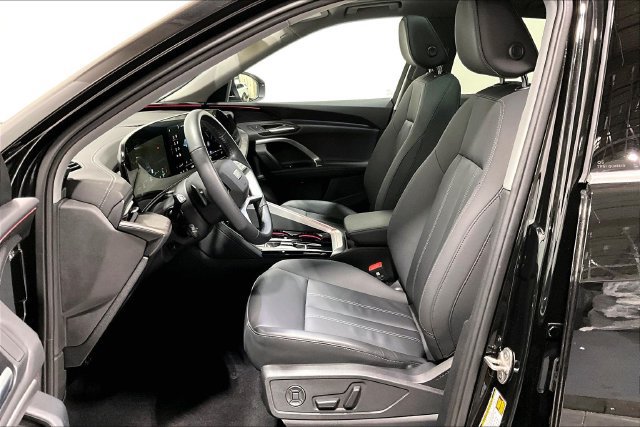 Used 2025 Audi Q5 Premium w/ Convenience Package AWD/4WD image 21