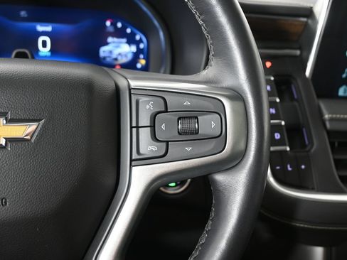 Used 2023 Chevrolet Suburban Premier w/ Advanced Technology Package AWD/4WD image 39