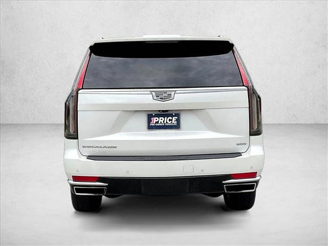 Used 2022 Cadillac Escalade ESV Premium Luxury w/ LPO, Radiant Package AWD/4WD image 4