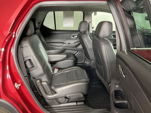 Used 2021 Chevrolet Traverse LT w/ LT Premium Package AWD/4WD image 9