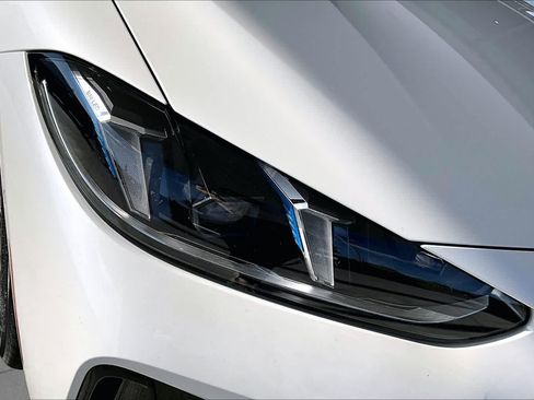 Used 2026 BMW M440i Convertible RWD image 26