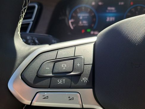 New 2026 Volkswagen Atlas SE image 14