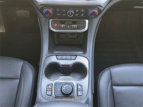 Used 2023 GMC Acadia SLT w/ Technology Package image 23