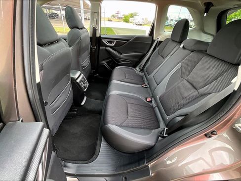 Used 2023 Subaru Forester Premium AWD/4WD image 20