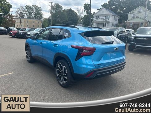 New 2025 Chevrolet Trax RS w/ Driver Confidence Package image 5