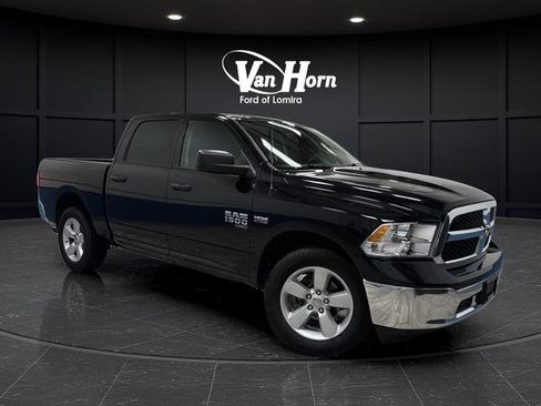 Used 2022 RAM 1500 Classic SLT image 1