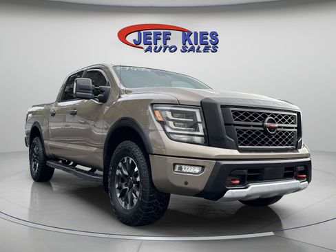 Used 2021 Nissan Titan PRO-4X w/ Pro-4x Convenience Package image 2