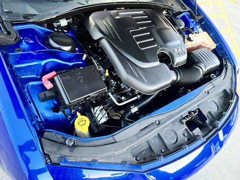 Used 2019 Chrysler 300 S AWD/4WD image 33