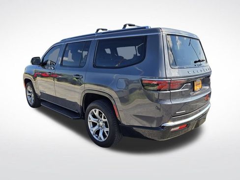Used 2022 Jeep Wagoneer Series I w/ Premium Group I AWD/4WD image 6