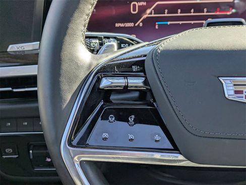 Used 2025 Cadillac Escalade Sport Platinum w/ LPO, ONYX Package image 20