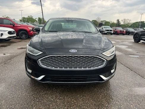 Used 2019 Ford Fusion Energi Titanium FWD image 2