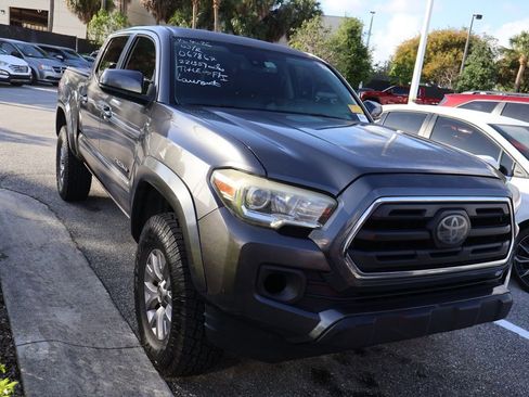 Used 2018 Toyota Tacoma SR5 image 5