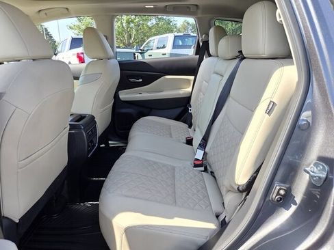 Used 2022 Nissan Murano Platinum w/ Cargo Package FWD image 12