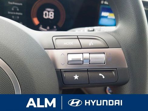 New 2026 Hyundai Venue SE image 21