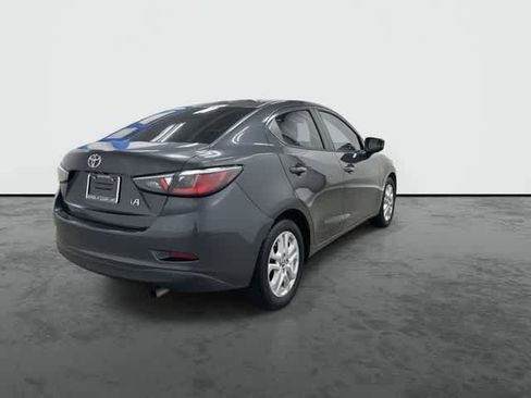 Used 2018 Toyota Yaris iA image 3