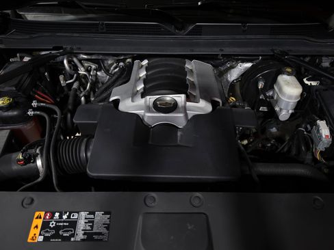 Used 2018 Cadillac Escalade Luxury image 30