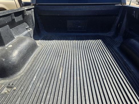 Used 2011 Toyota Tundra 4x4 Double Cab w/ Tow Pkg image 21