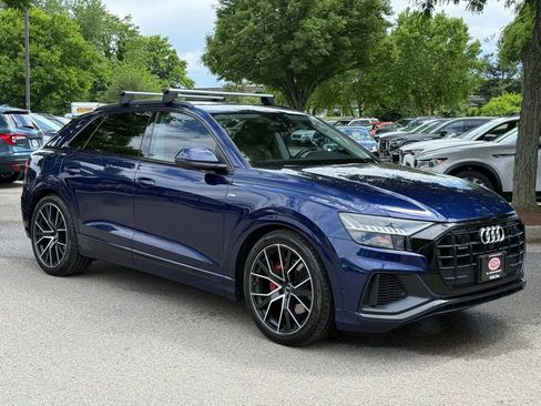 Used 2019 Audi Q8 Premium Plus w/ Premium Plus AWD/4WD image 4