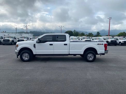 Used 2022 Ford F250 XL w/ Power Equipment Group AWD/4WD image 5