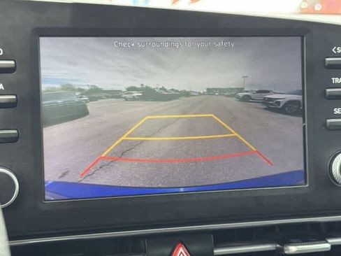 Certified 2023 Hyundai Elantra SEL image 21