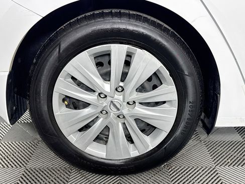 Used 2022 Nissan Sentra S FWD image 42