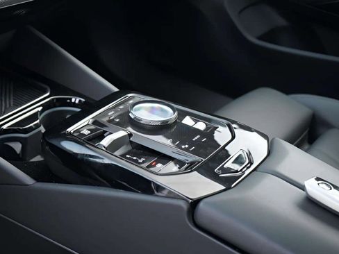 Used 2024 BMW 530i xDrive 530i xDrive image 46