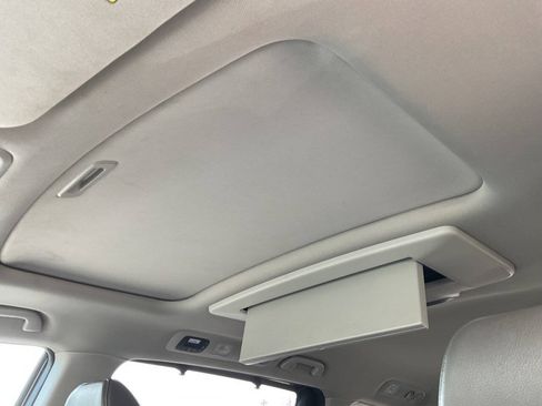 Used 2016 Honda Odyssey Touring Elite image 29