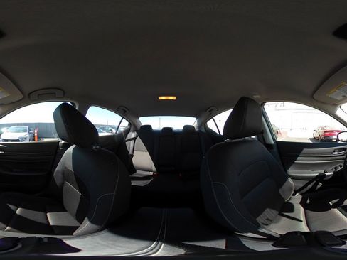 Used 2025 Nissan Altima 2.5 SV FWD image 43