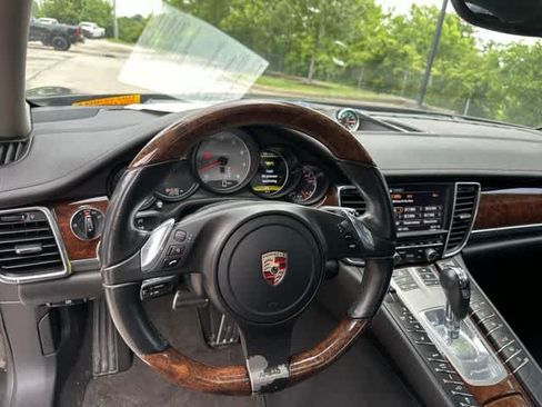 Used 2010 Porsche Panamera S RWD image 8