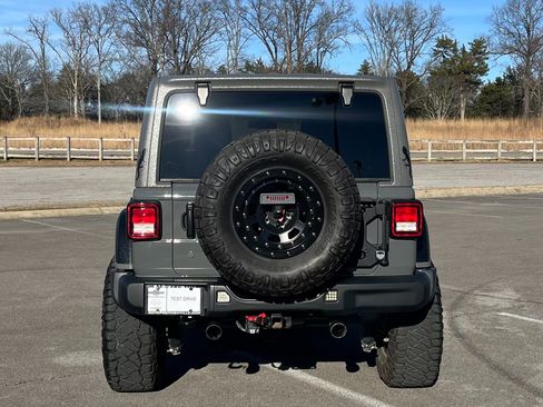 Used 2019 Jeep Wrangler Unlimited Sport S image 5