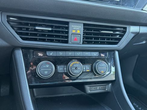 Used 2021 Volkswagen Jetta R-Line image 29