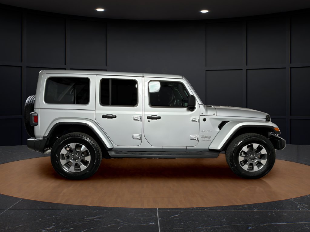 Used 2023 Jeep Wrangler Unlimited Sahara w/ Cold Weather Group AWD/4WD image 6