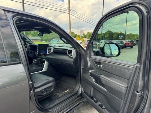 Used 2023 Toyota Tundra Platinum AWD/4WD image 16
