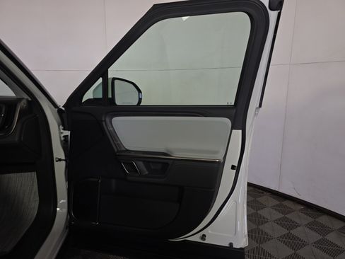 Used 2024 Rivian R1S Adventure AWD/4WD image 19