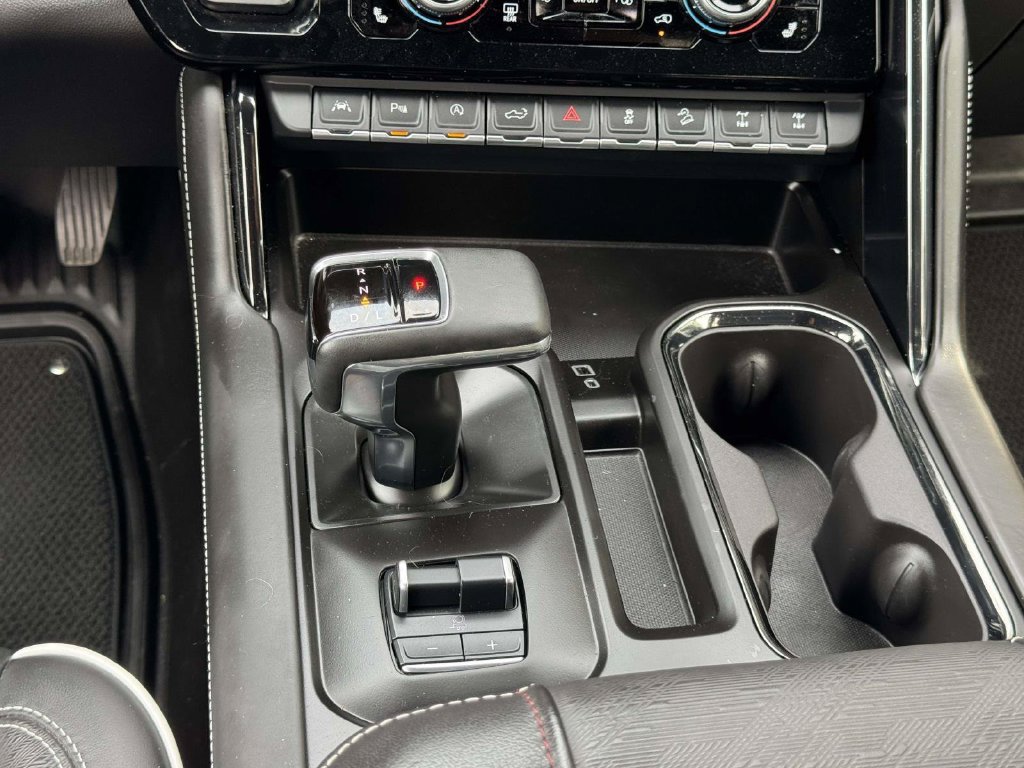 Used 2023 GMC Sierra 1500 AT4X AWD/4WD image 8