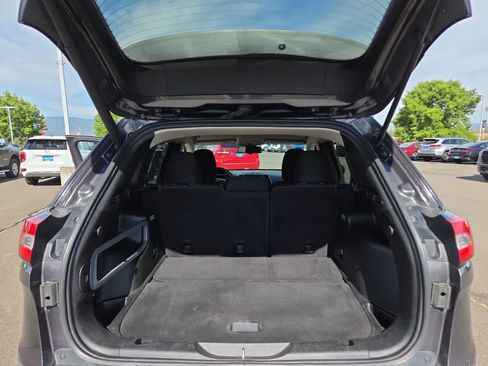 Used 2016 Jeep Cherokee Latitude w/ Comfort/Convenience Group FWD image 27