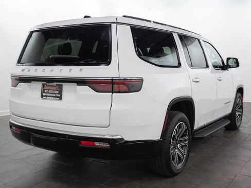 Used 2025 Jeep Wagoneer Series II RWD image 15