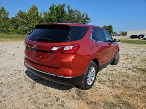 Used 2020 Chevrolet Equinox LT FWD image 4