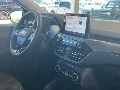 Used 2024 Ford Escape Active image 28