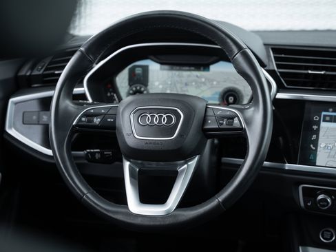 Certified 2022 Audi Q3 2.0T Premium Plus image 9