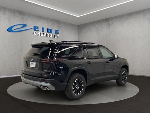 New 2026 Chevrolet Traverse Z71 w/ Enhanced Driving Package AWD/4WD image 8