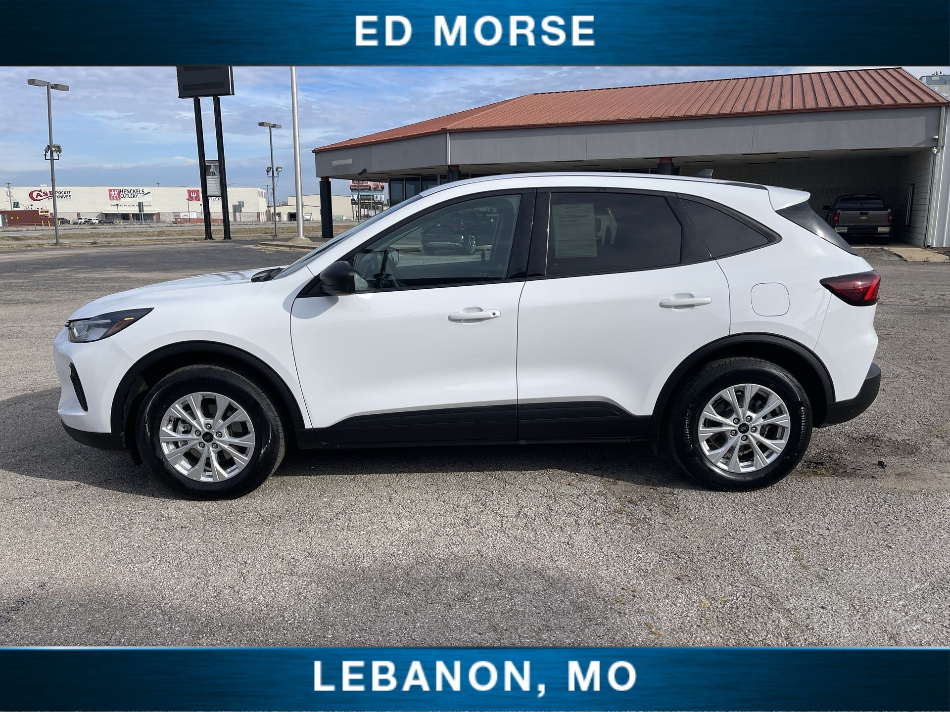 Used 2025 Ford Escape Active AWD/4WD image 5