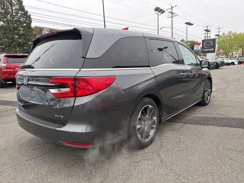 Used 2023 Honda Odyssey Elite image 7