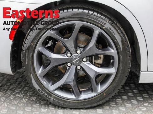 Used 2023 Chrysler 300 S image 31