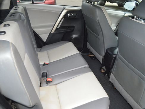 Used 2013 Toyota RAV4 Limited AWD/4WD image 25