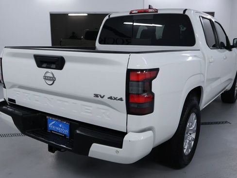 Used 2024 Nissan Frontier SV w/ SV Convenience Package image 7