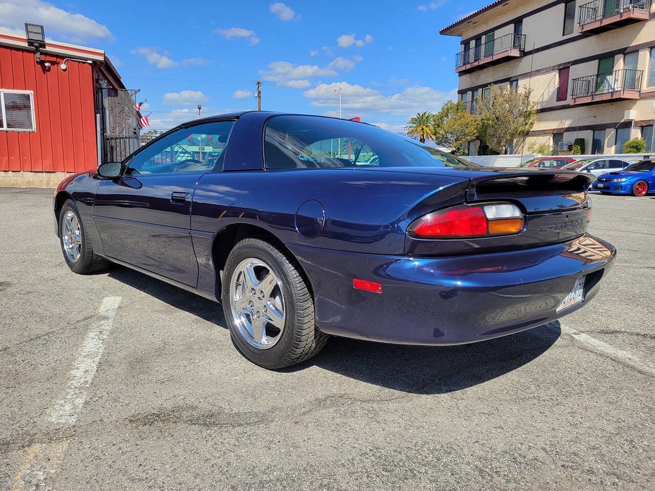 Used 1998 Chevrolet Camaro LT RWD image 3