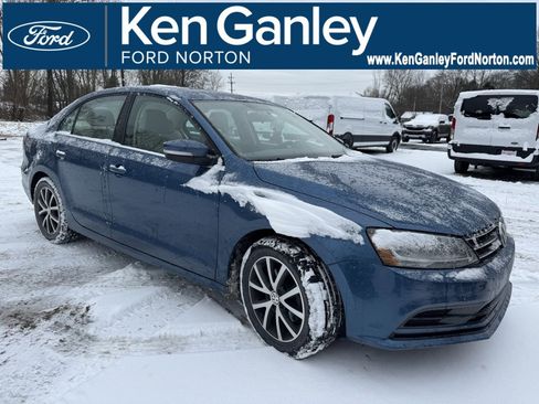 Used 2018 Volkswagen Jetta SE image 1